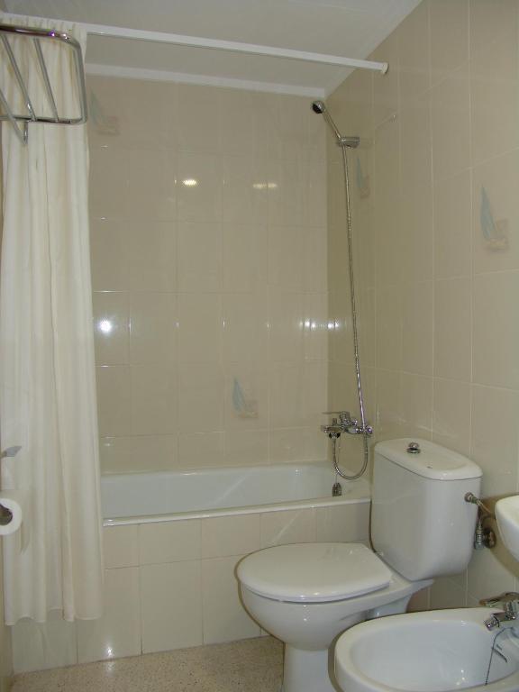 Apartamentos Santi Lloret de Mar Værelse billede