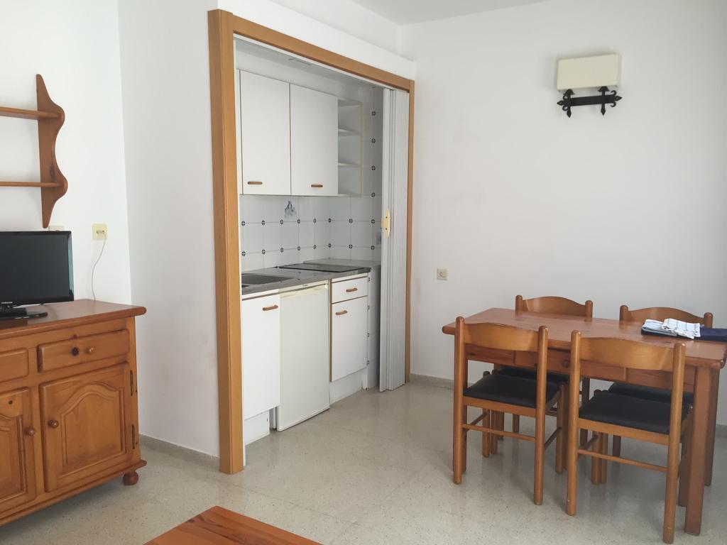Apartamentos Santi Lloret de Mar Eksteriør billede