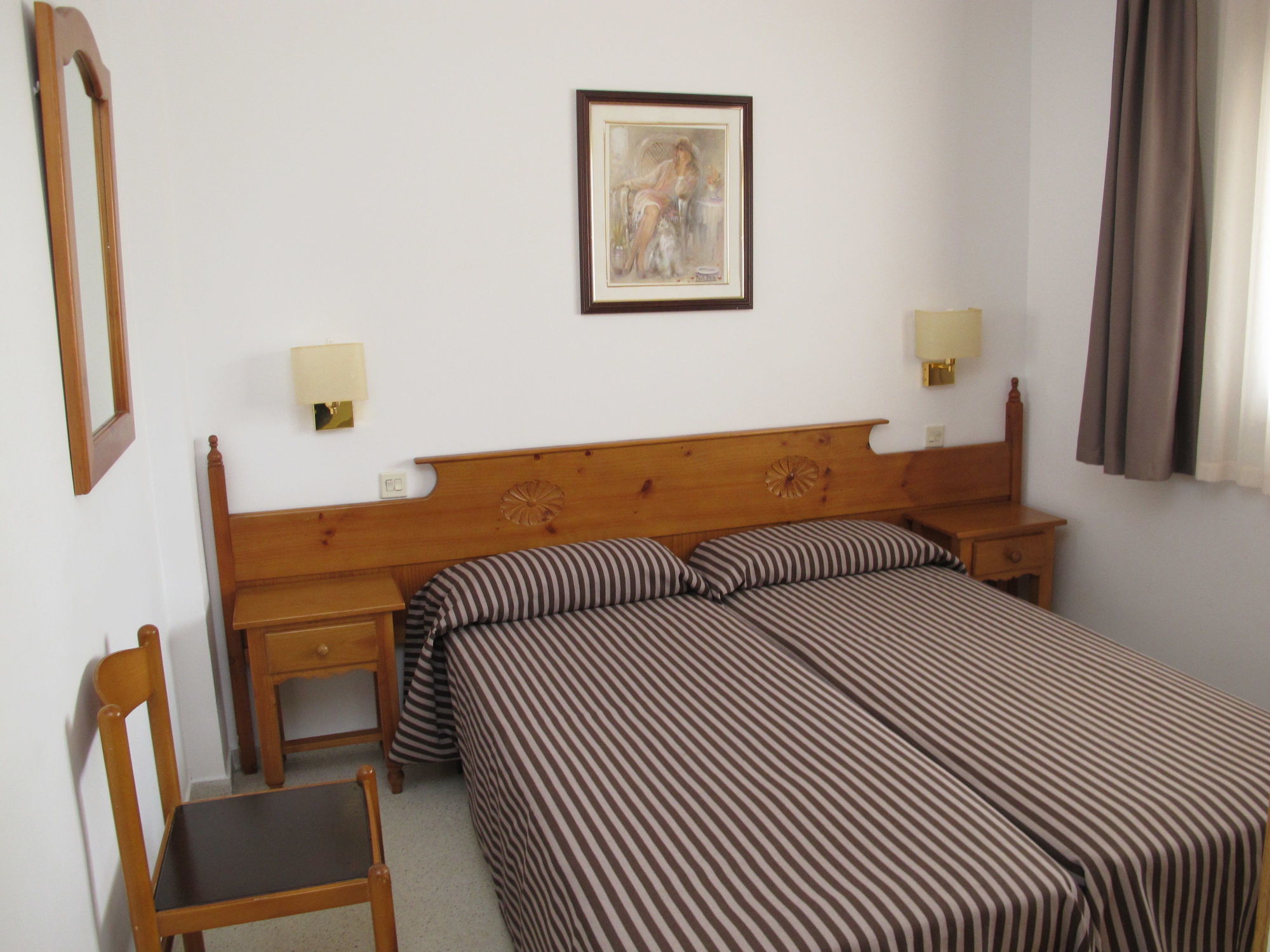 Apartamentos Santi Lloret de Mar Eksteriør billede